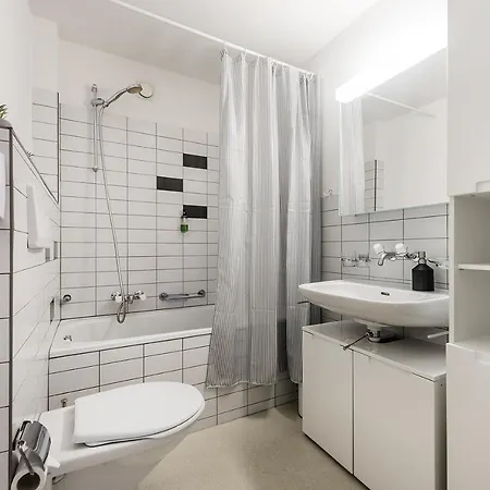 Soho 8 !Lake-Mountain View & Free Parking! Kreuzlingen Exterior photo
